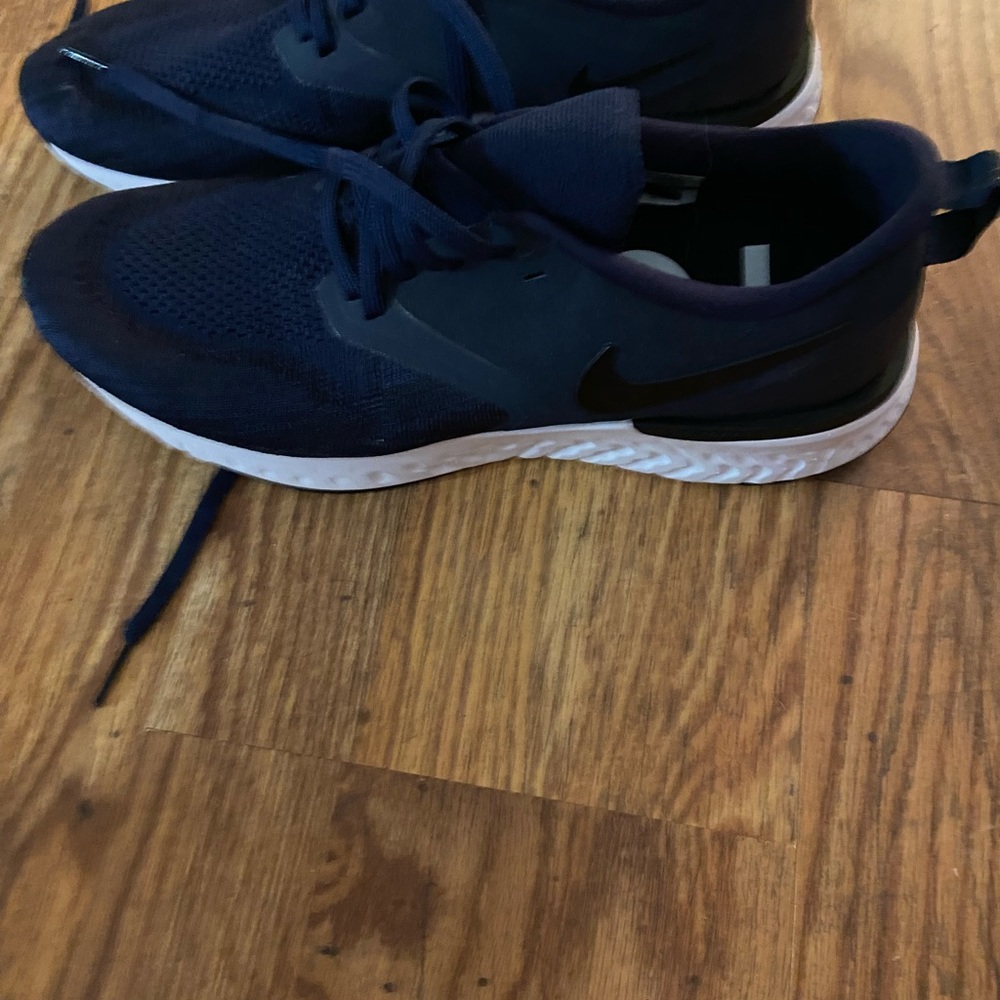 Brand new Nike React tennis shoes